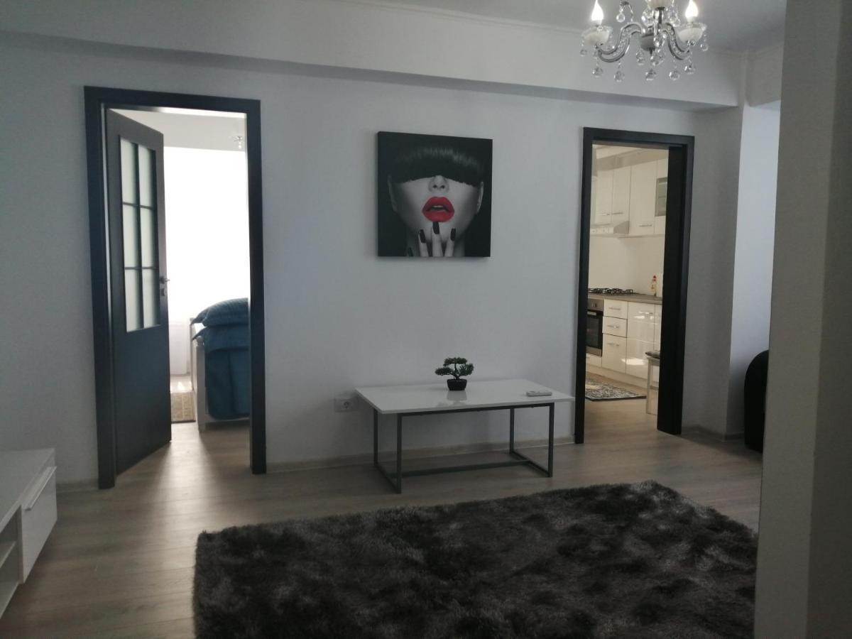 Mathias Luxury Apartments Iasi Exteriör bild